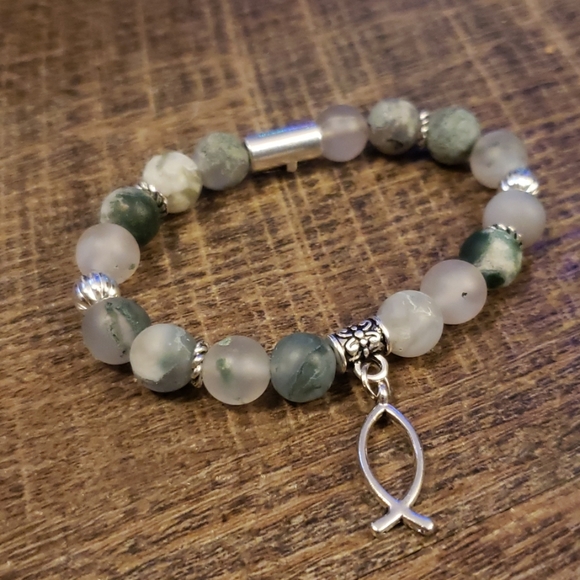 Agate Christian Beaded Charm Bracelet - Picture 2 of 4